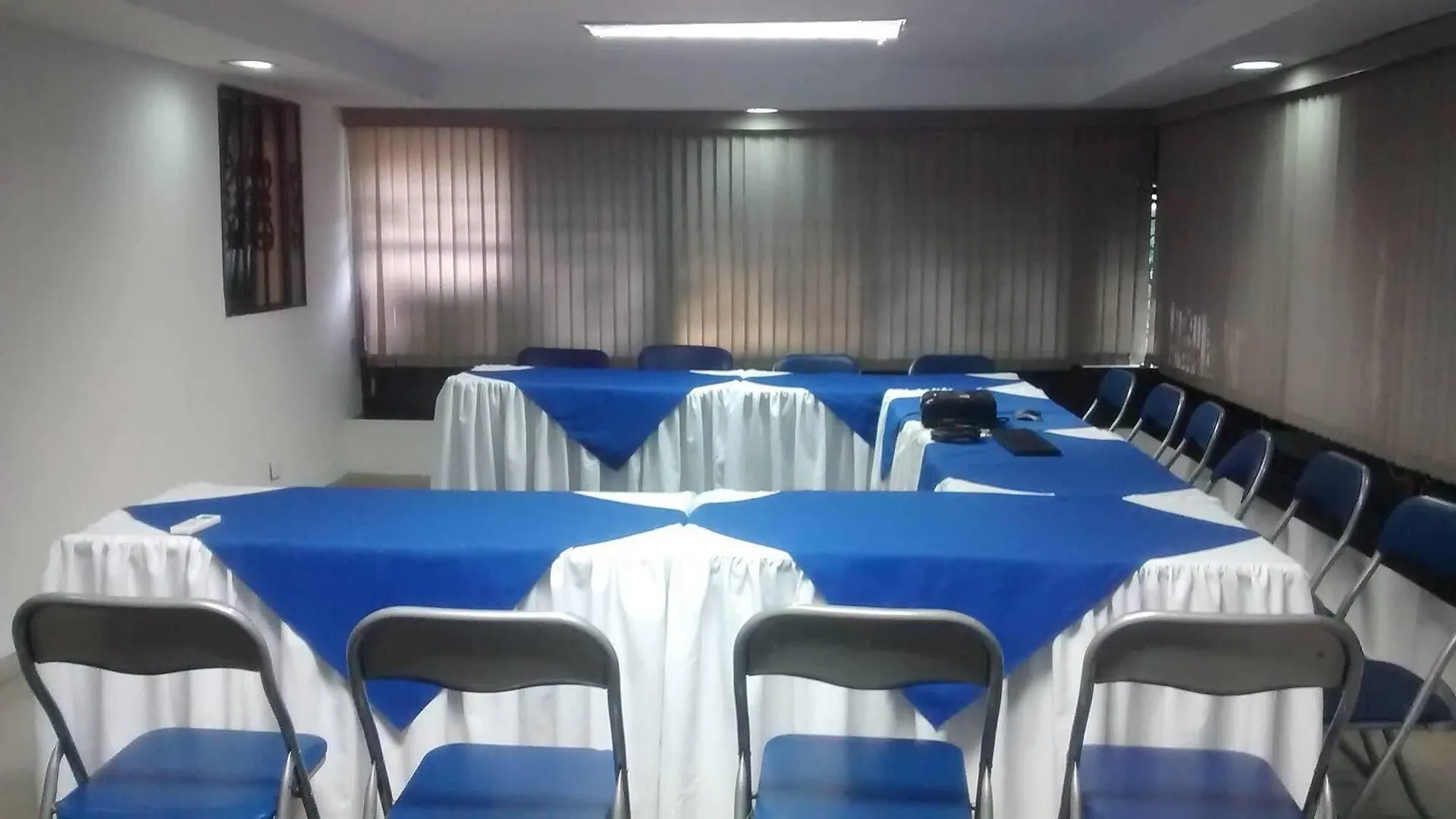 Aparta Hotel Sexta Avenida Cali